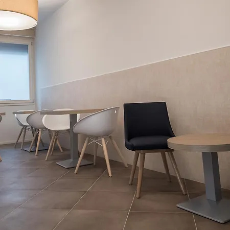 Letto A Castello Oda ve Kahvaltı Ferrara