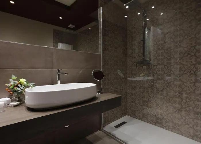 Letto A Castello 4* Феррара