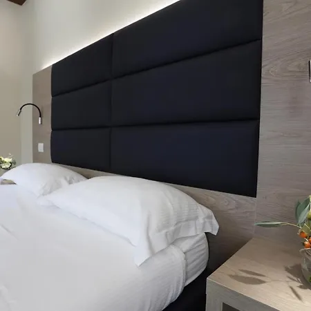 B&B Letto A Castello 페라라